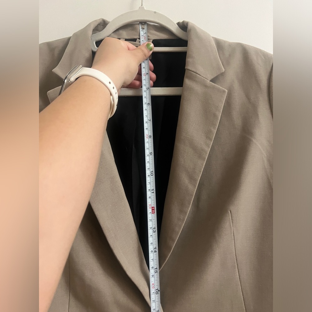 Medium tan blazer - Picture 9 of 9